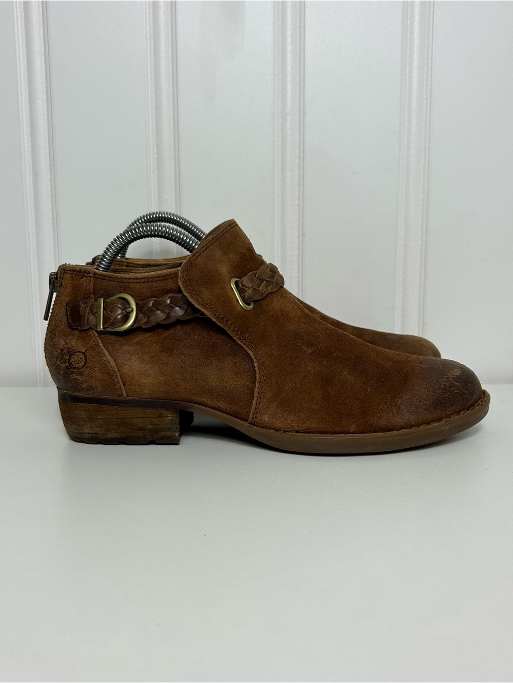 Born Sylvia brown suede ankle booties woven strap womens 8